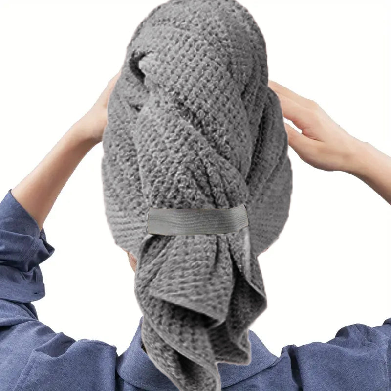 Linge sèche-cheveux en microfibre – Accessoire absorbant pour cheveux, parfait pour un séchage rapide et doux, disponible chez Skiin Shop